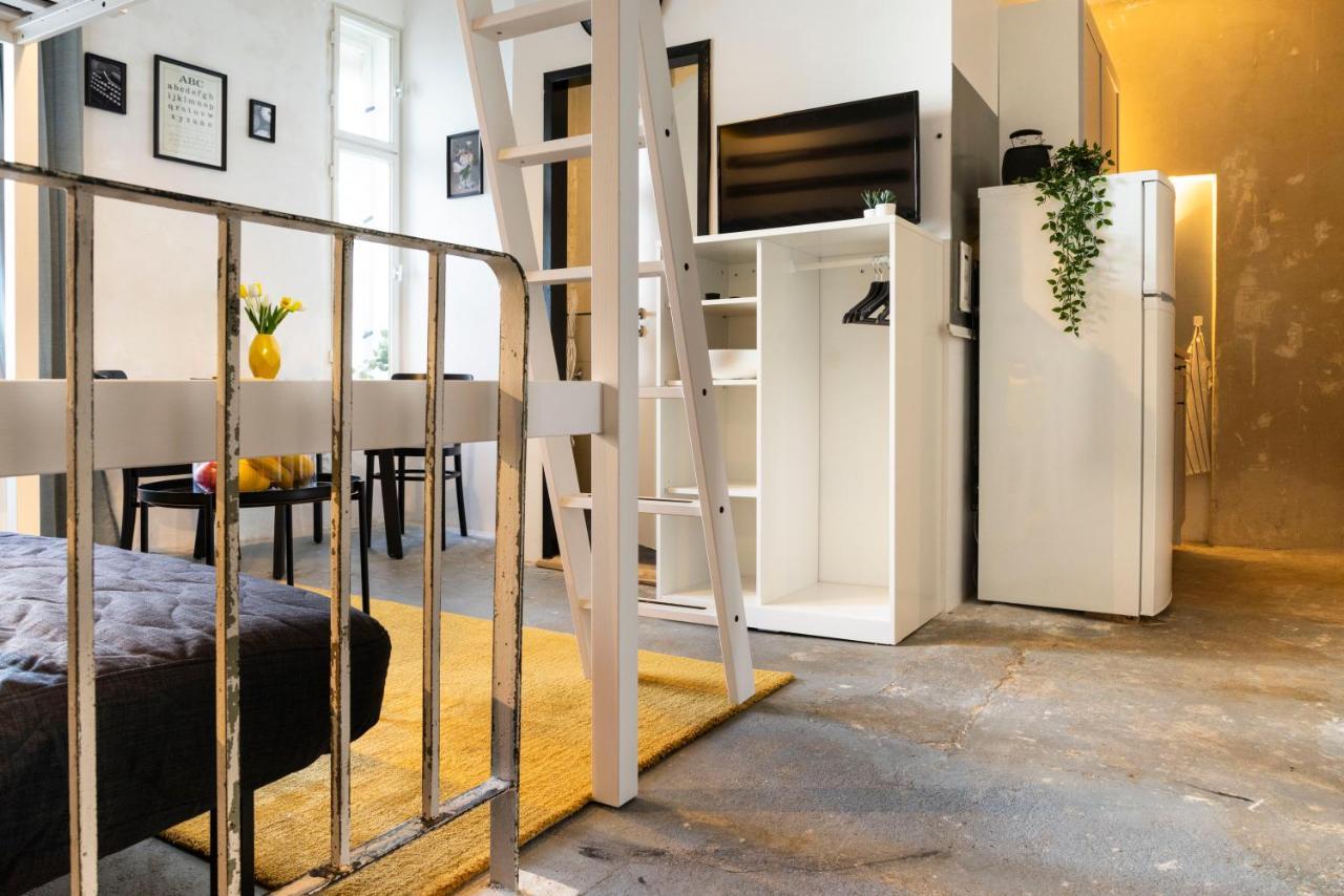 Shabby Chic Apartment +Freshly Furnished +Self Check-In Berlin Dış mekan fotoğraf